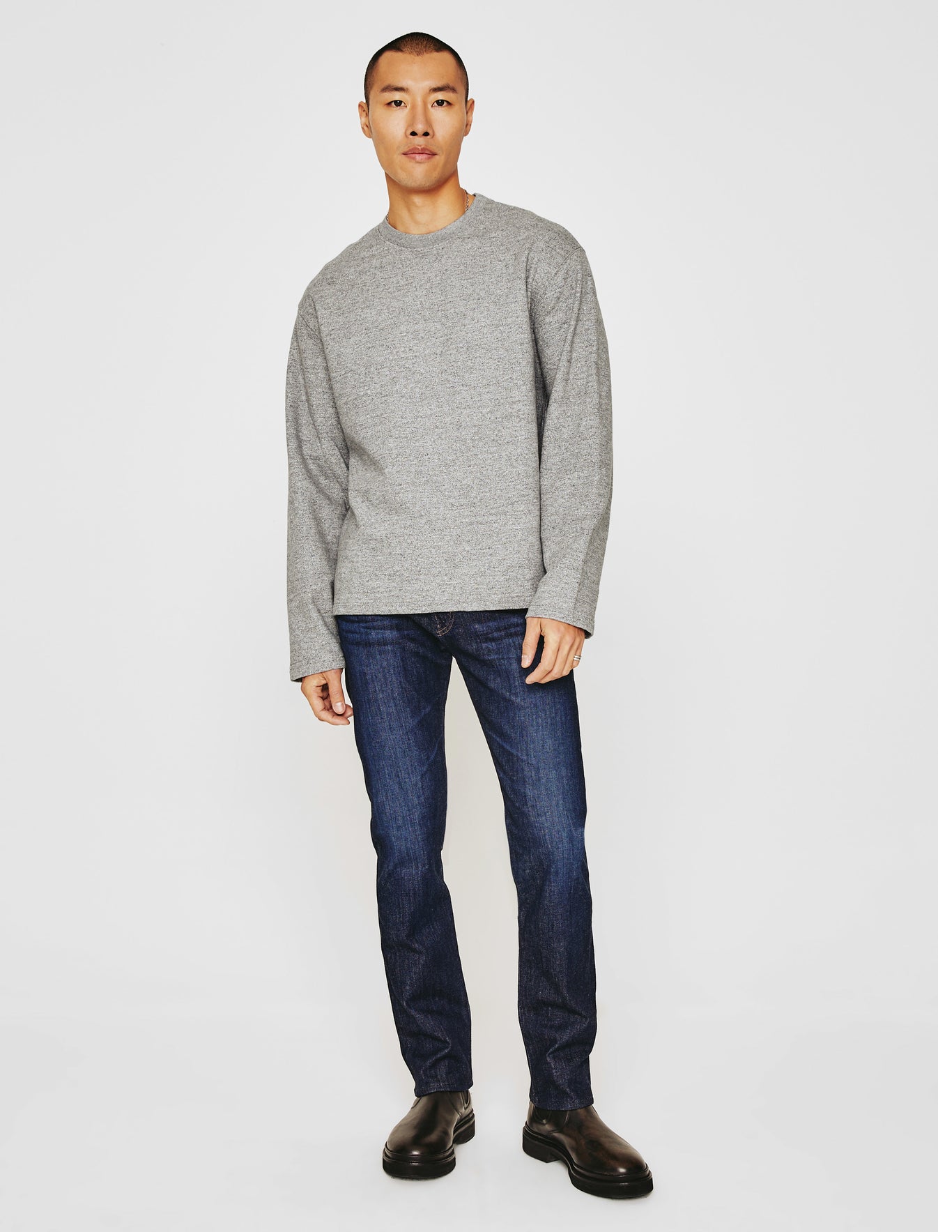 Liam Crew|Relaxed Crew Neck